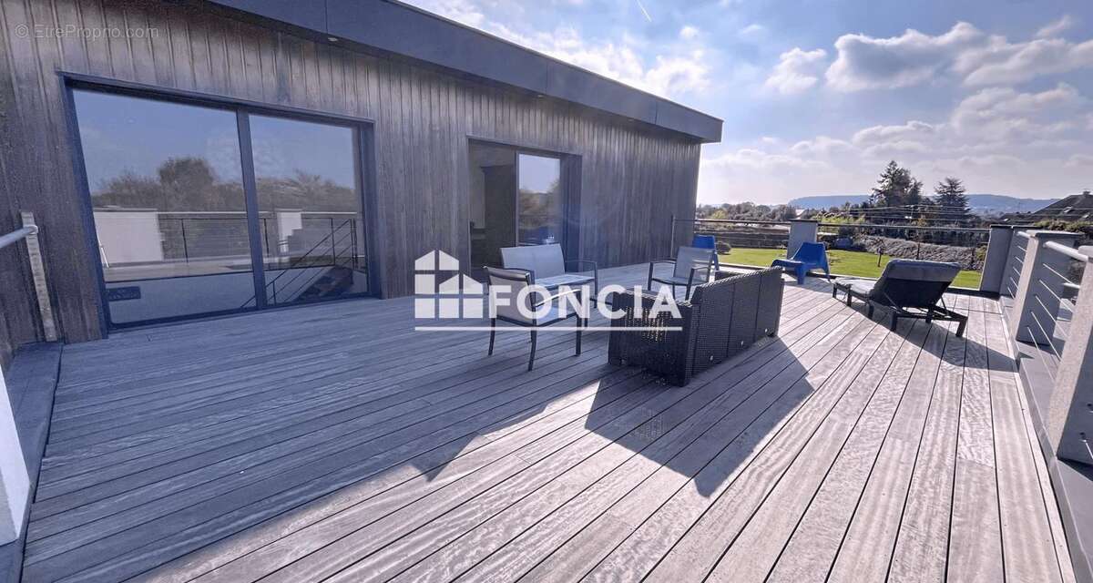 Maison à PONT-L&#039;EVEQUE