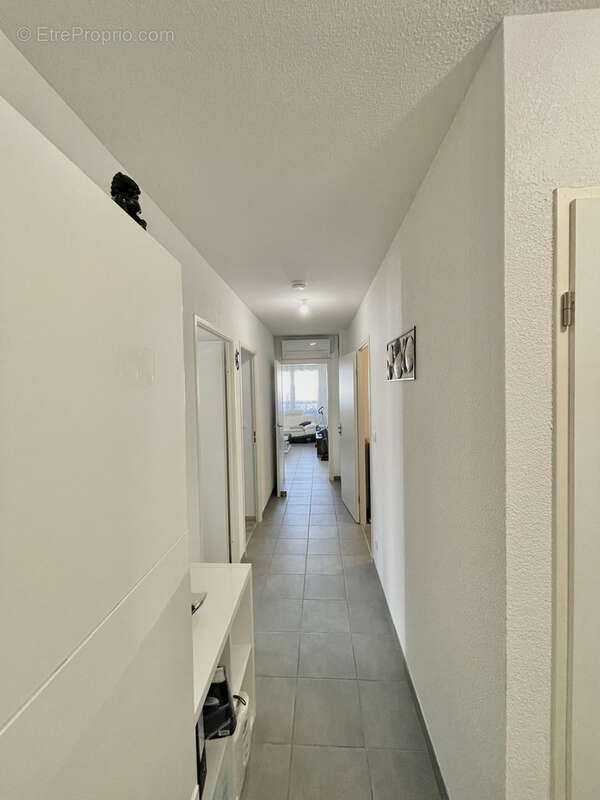 Appartement à BEAUZELLE