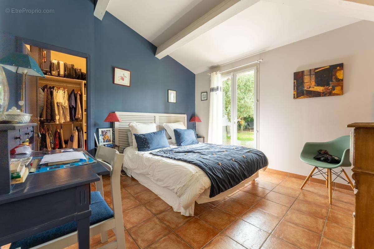 Maison à EGUILLES