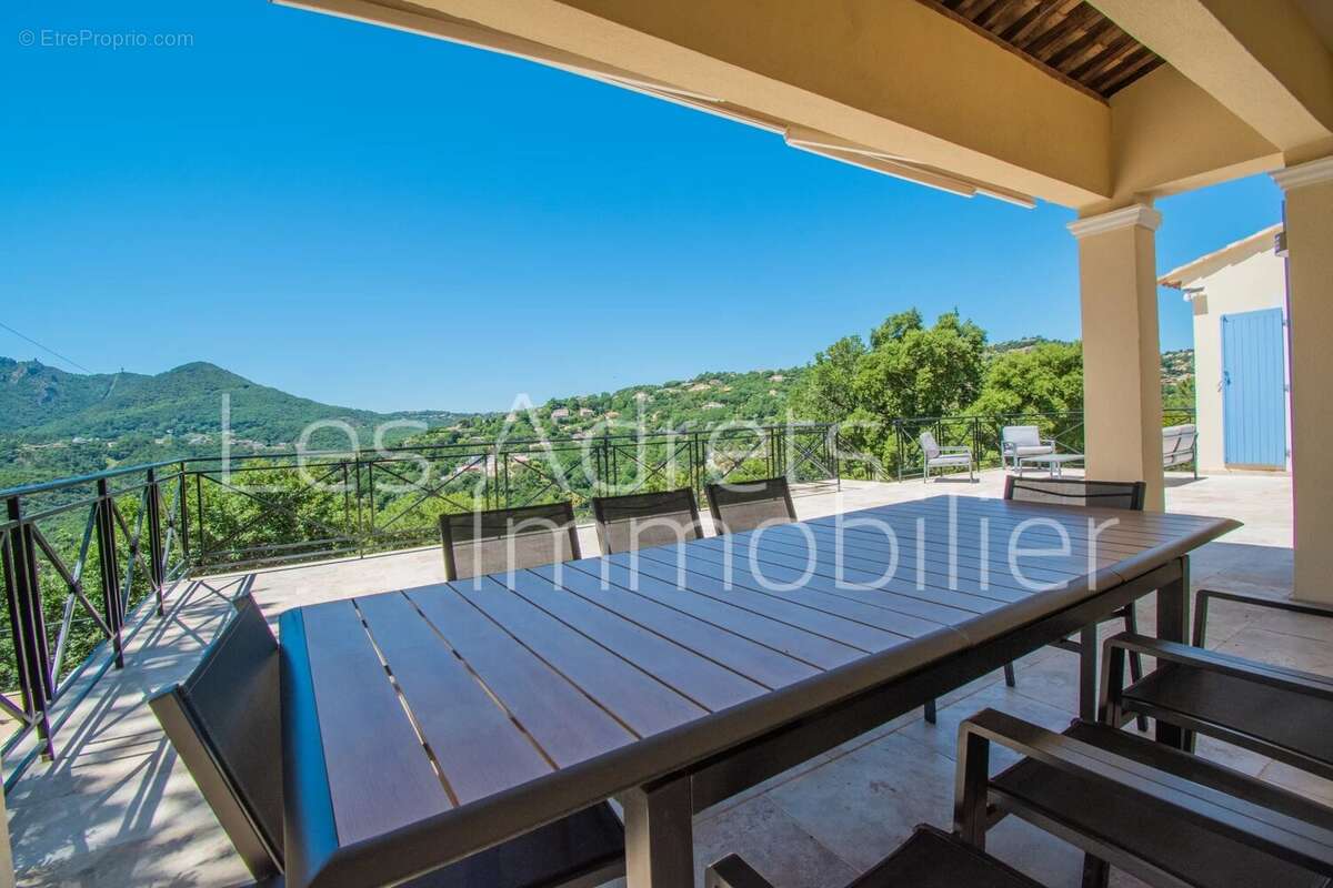 Maison à LES ADRETS-DE-L'ESTEREL