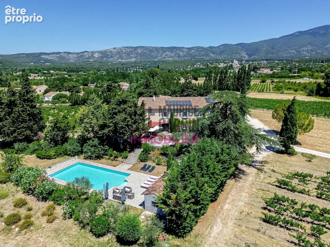 Maison 350 m² à Crillon-Le-Brave  - photo 8