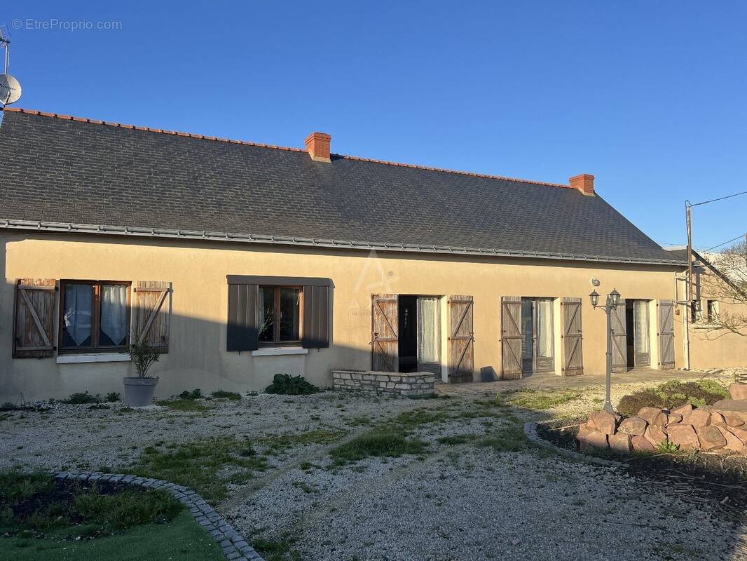 Maison à LA ROUXIERE