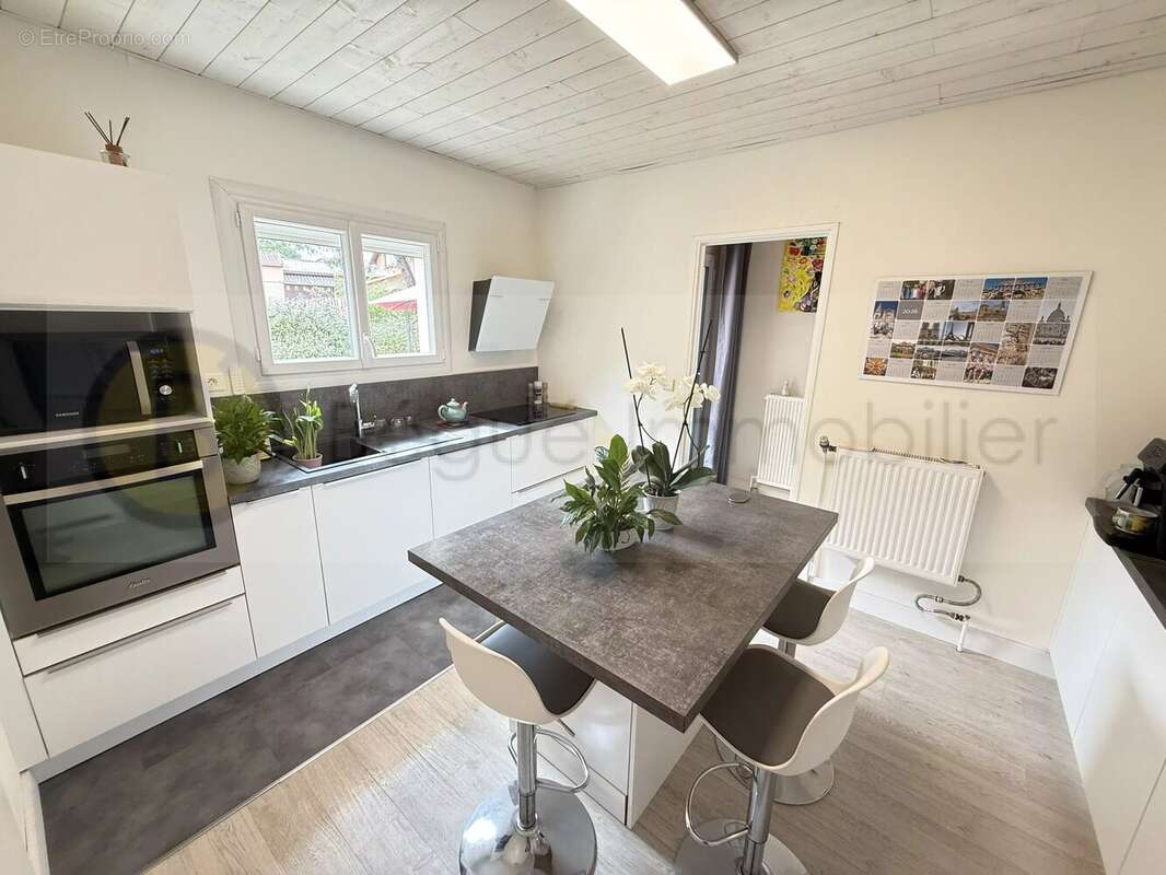 Maison T5 au coeur de la commune de Brax - photo 5