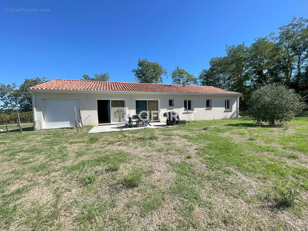 Maison à SAINT-JEAN-DU-FALGA