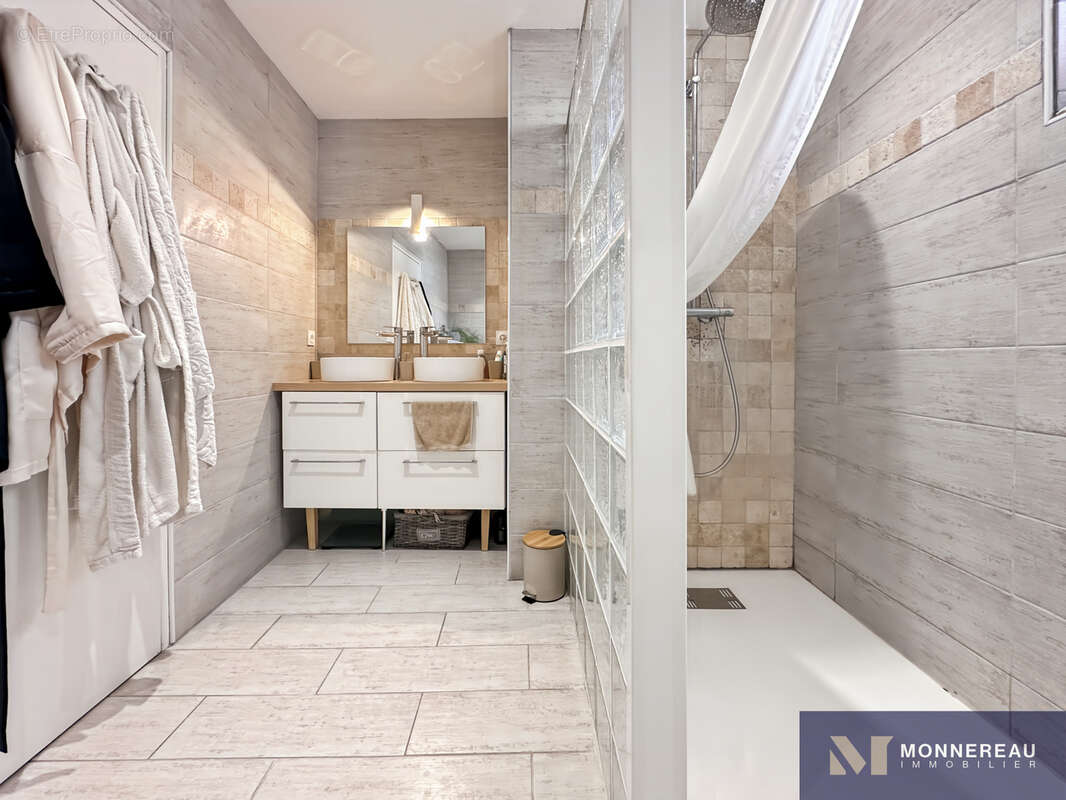 Maison de ville renovée - photo 12