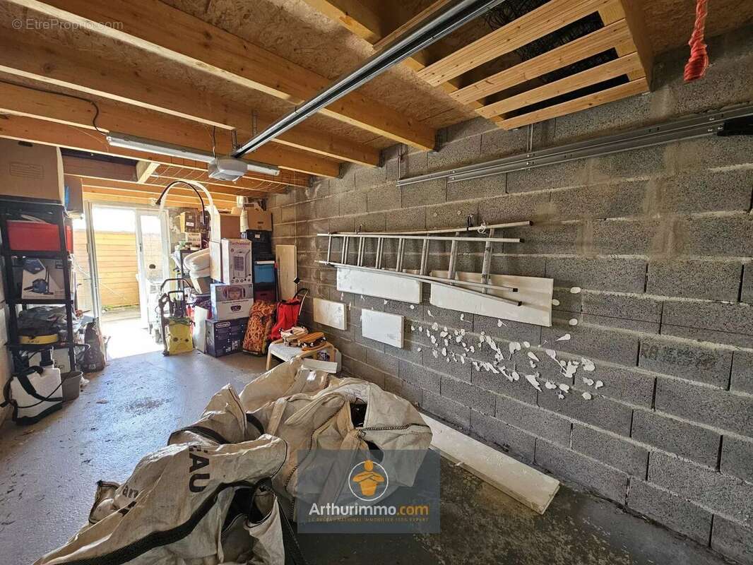 Maison à SAINT-JEAN-DE-LIVERSAY