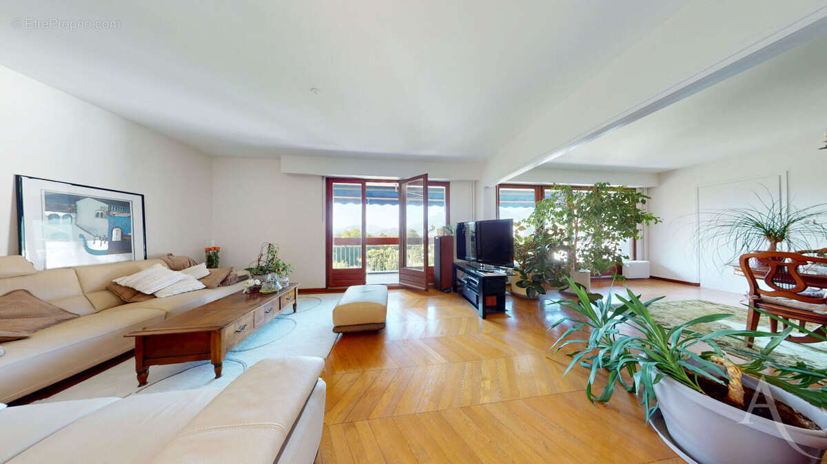 Appartement à SAINT-EGREVE