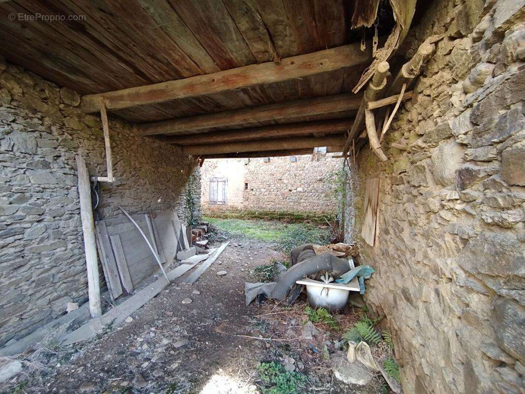 Maison à DORE-L&#039;EGLISE