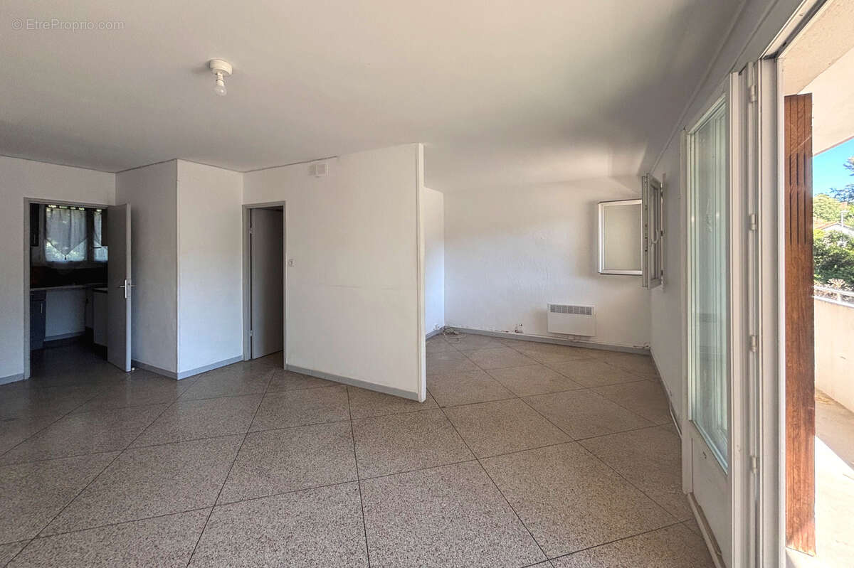 Appartement à MARSEILLE-13E