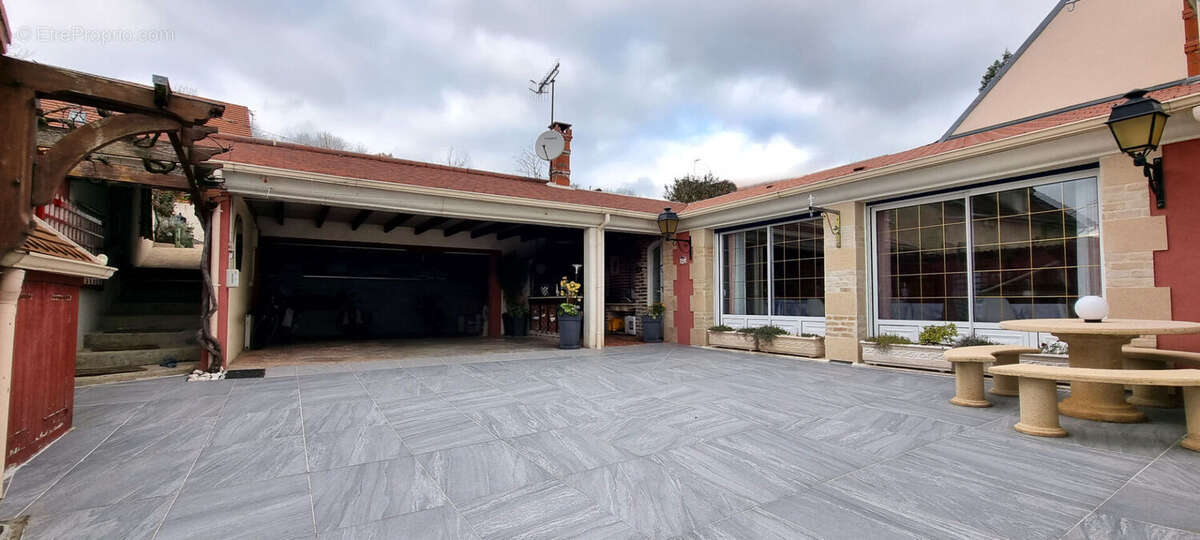Maison avec appartement à deux pas de la gare - photo 10