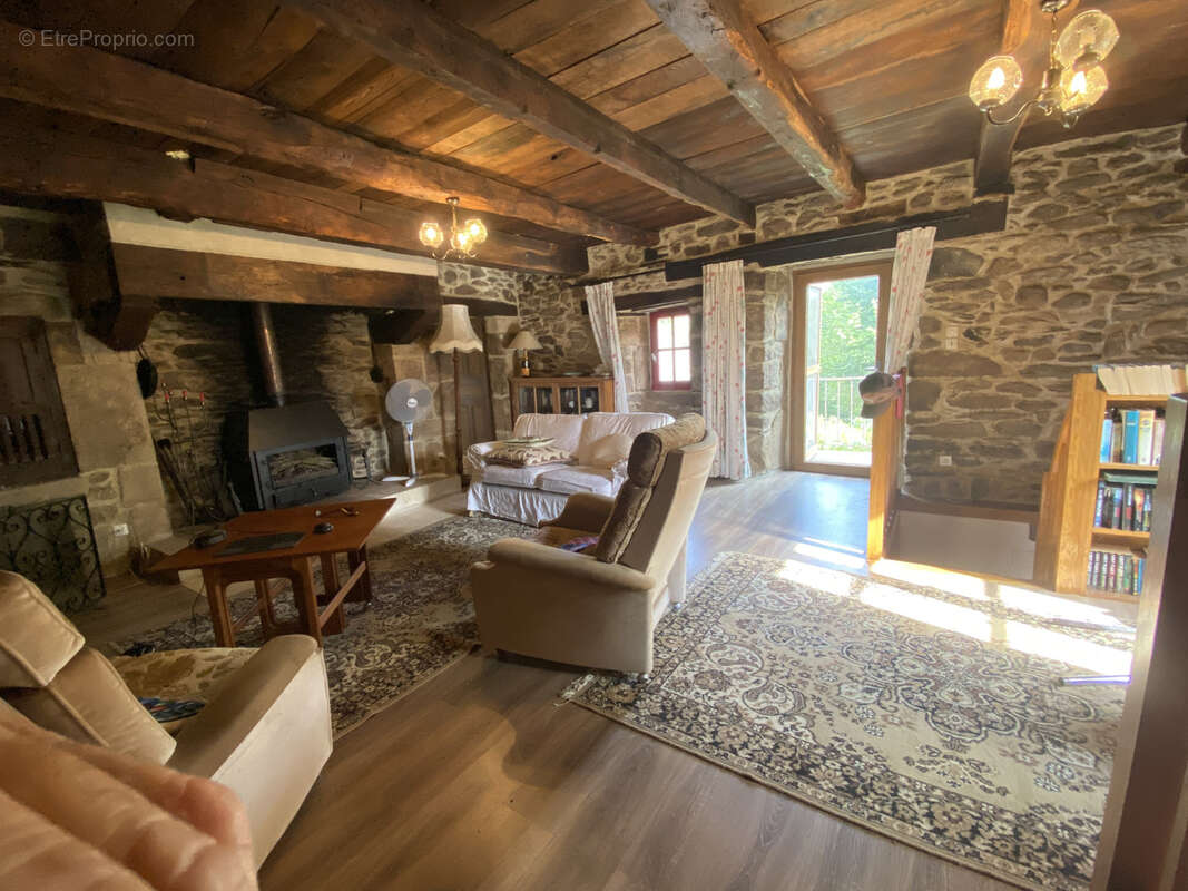 Maison à LA CAPELLE-BONANCE