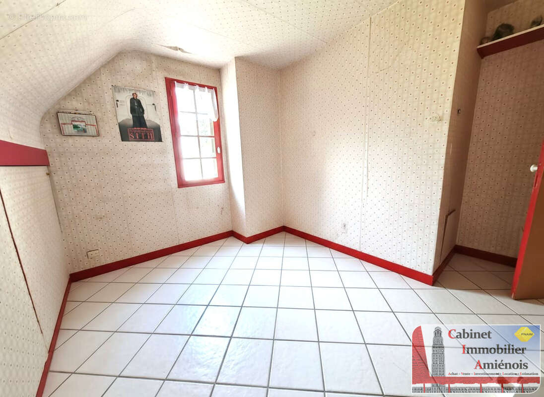 Maison à SAINS-EN-AMIENOIS