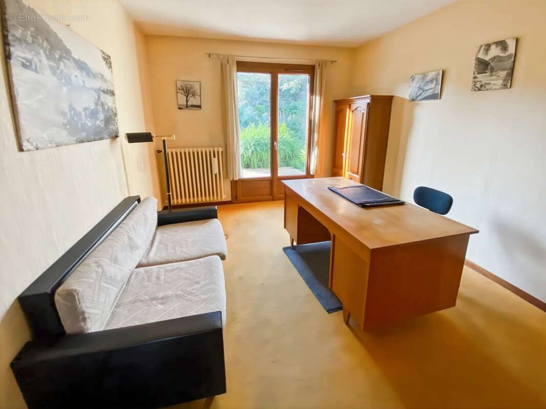 Maison plaind pied t5/6 141 m2 avec jardin - photo 12