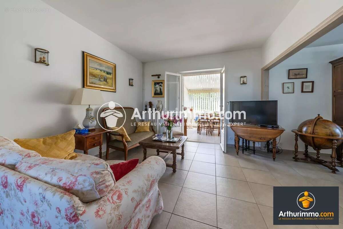 Maison à SAINT-FARGEAU-PONTHIERRY