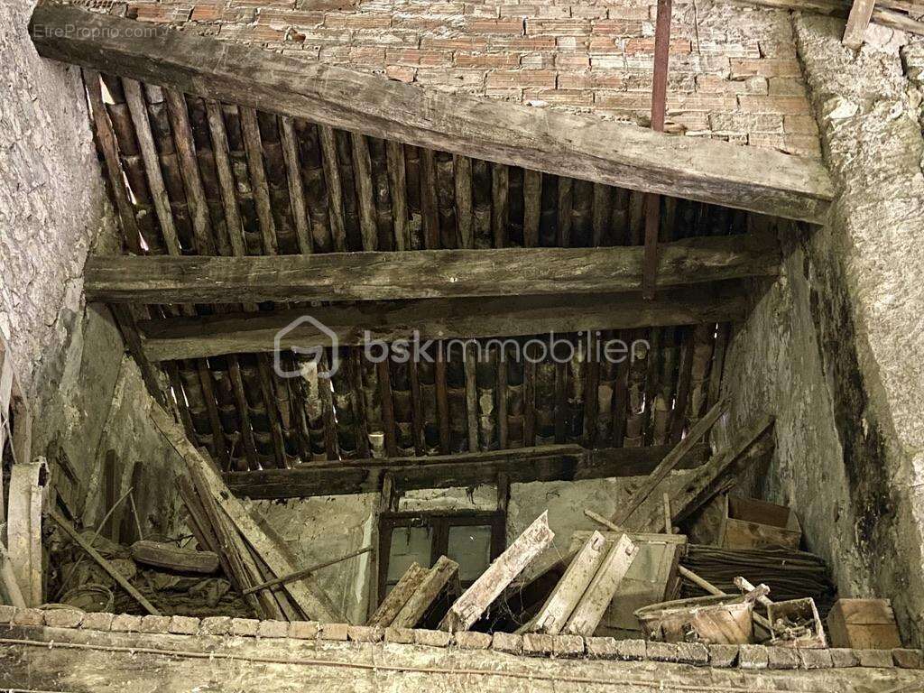 Appartement à LORGUES