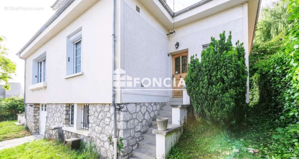 Maison à MARLY-LE-ROI