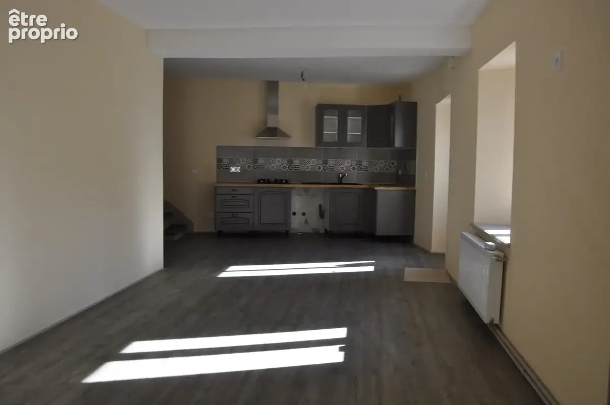 Belle maison de village entièrement rénovée, avec 3 chambres et 1 terrasse - photo 4