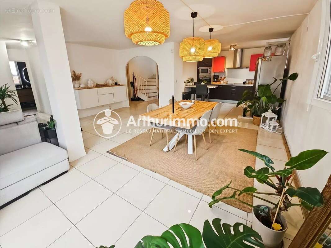 Appartement à LISSES