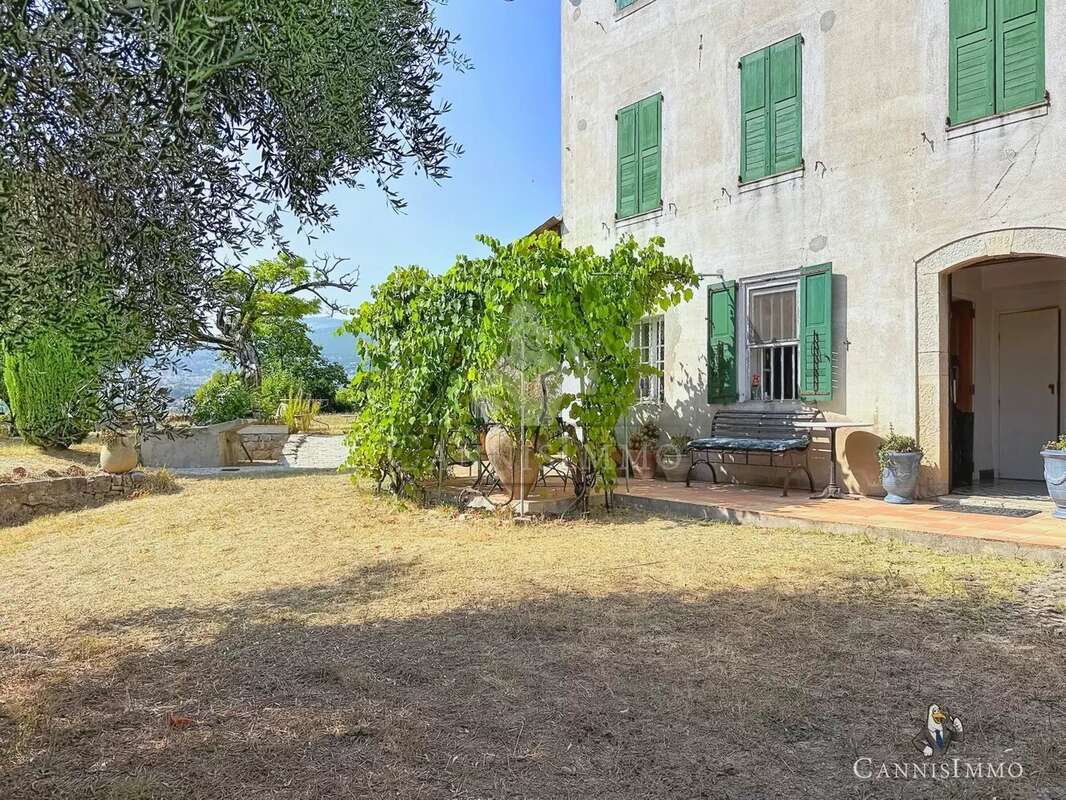 Maison de caractère de 1789 - 8pièces - vue panoramique GRASSE - photo 13