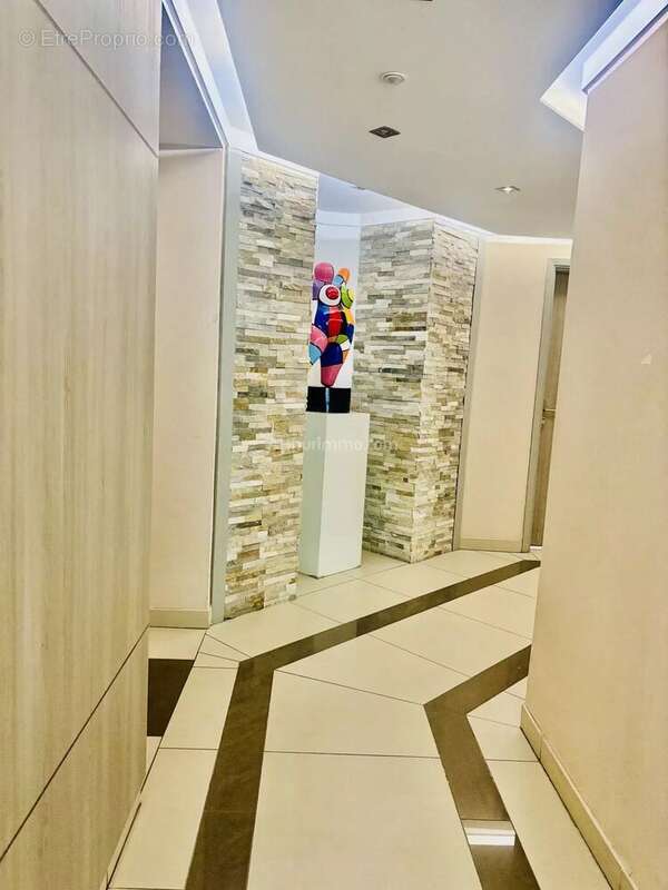 Appartement à VILLENEUVE-LOUBET