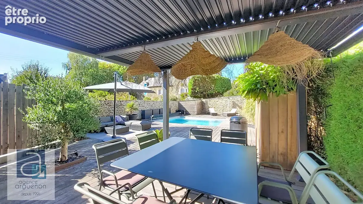 COEUR DE RANCE : Charme & piscine au coeur du village, vaste terrasse et garage - photo 4