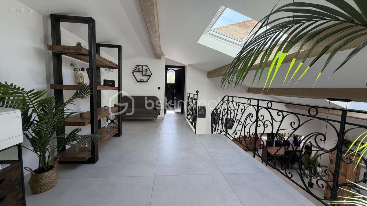 Roquefort-les-pins - superbe villa contemporaine au calme absol - photo 18