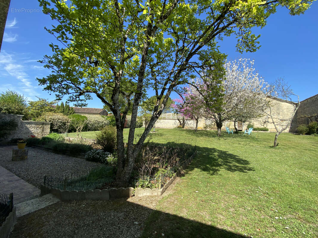Maison à ANAIS