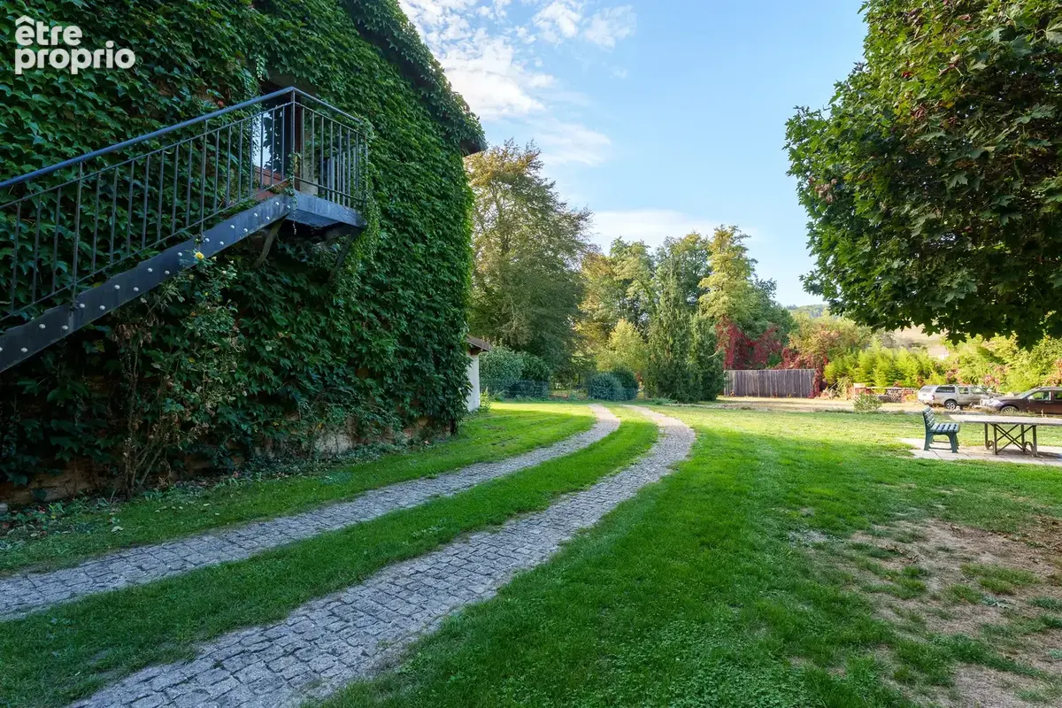 Domaine d’exception : propriété de 867 m2 habitables, 6,6 ha de terrain, étang privé, piscine - photo 8