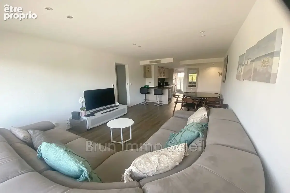Appartement 3 pièces 66 m² à vendre à Cagnes-Sur-Mer (06800) - photo 2
