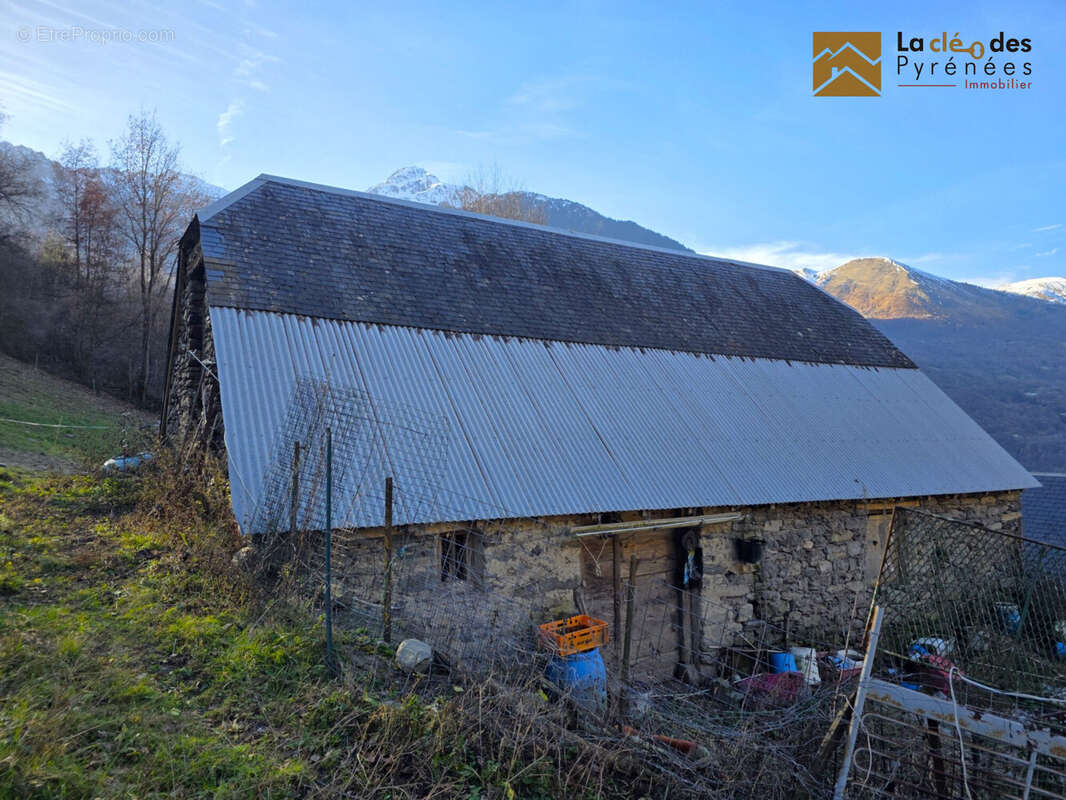 Maison à LUZ-SAINT-SAUVEUR