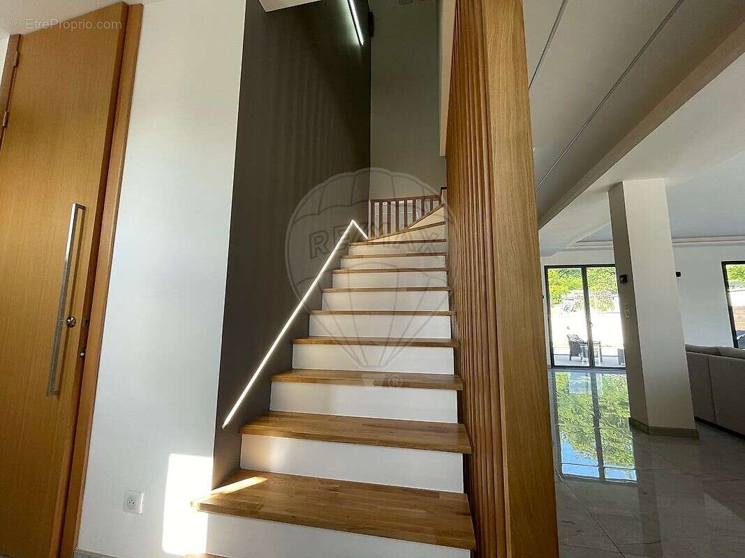 Maison à VAUX-SUR-SEINE