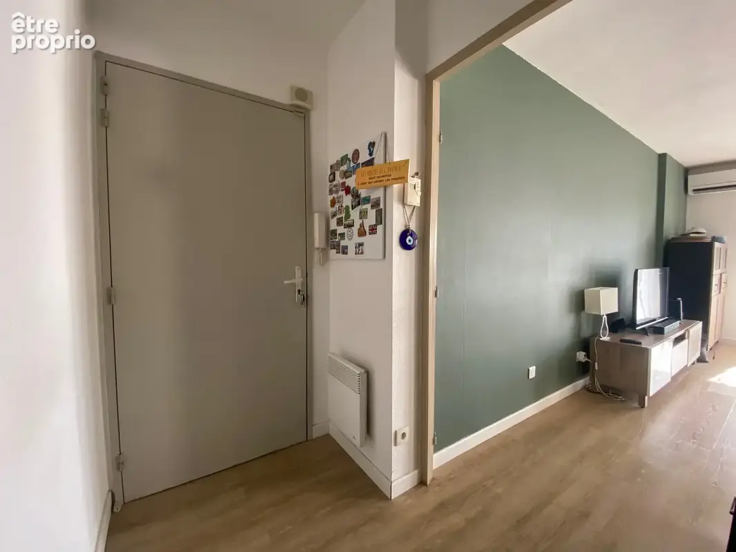 Bel appartement, 2 chambres, terrasse, 2 places de parking et piscine. - photo 3