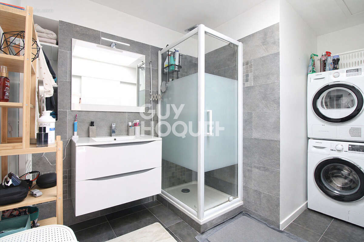 Appartement à BRIE-COMTE-ROBERT