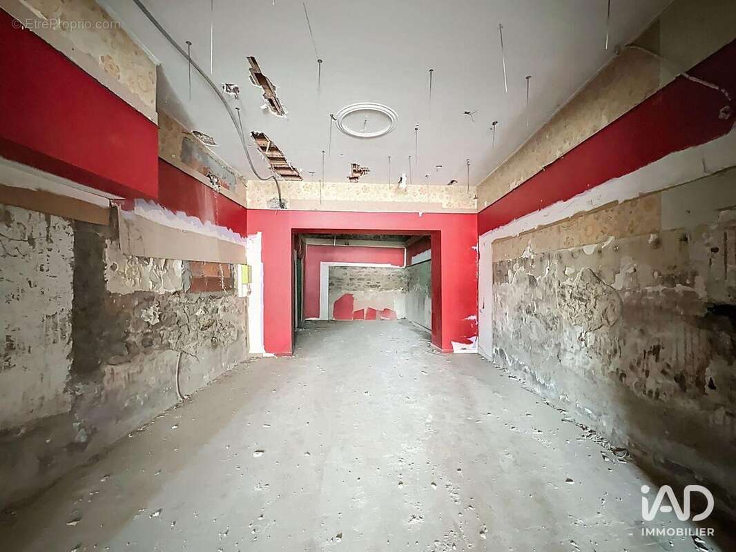 Photo 7 - Commerce à SOUCIEU-EN-JARREST