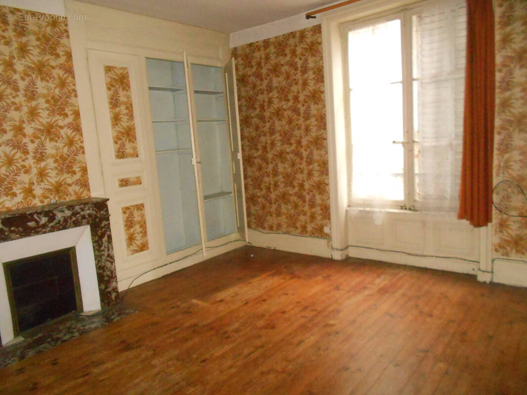 Appartement à THIERS