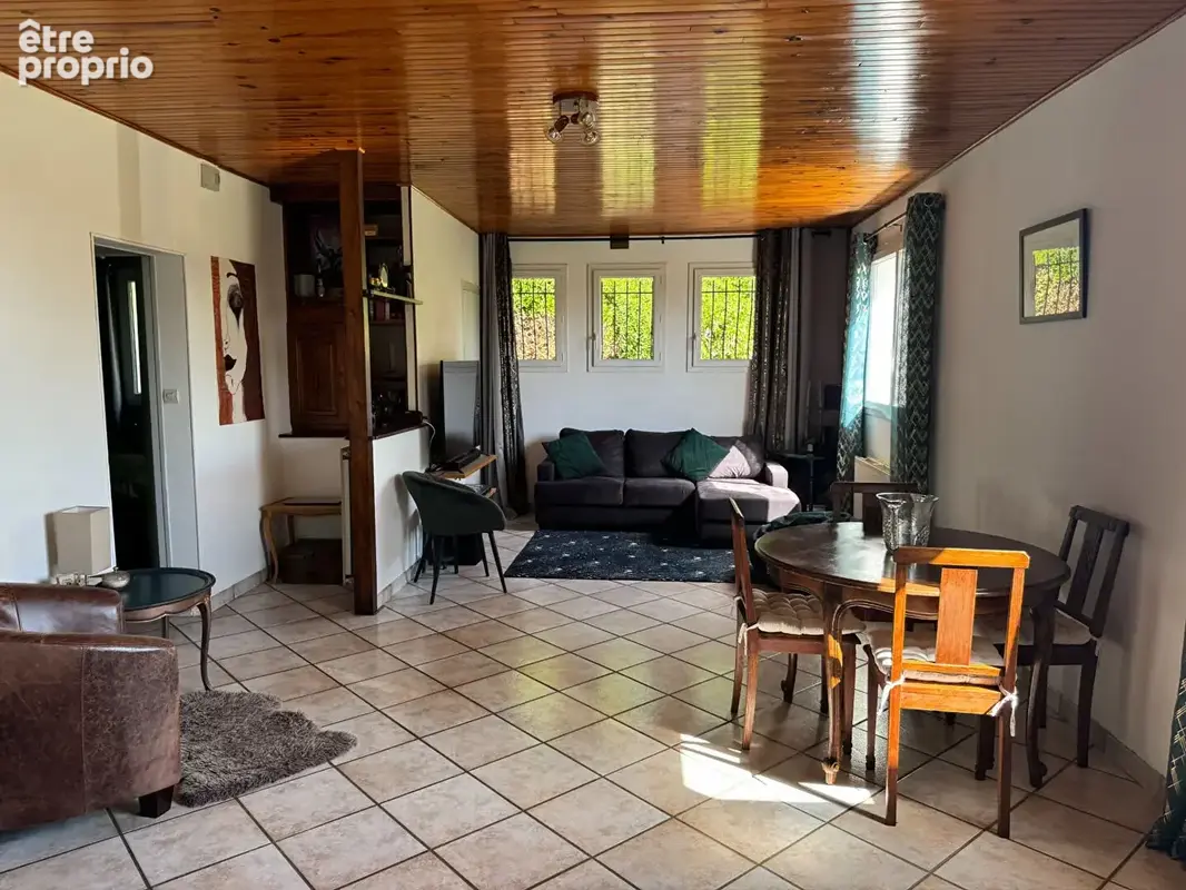 Maison Individuelle avec Vue Magnifique, Grande Terrasse Couverte, Jardin et Garage - photo 4