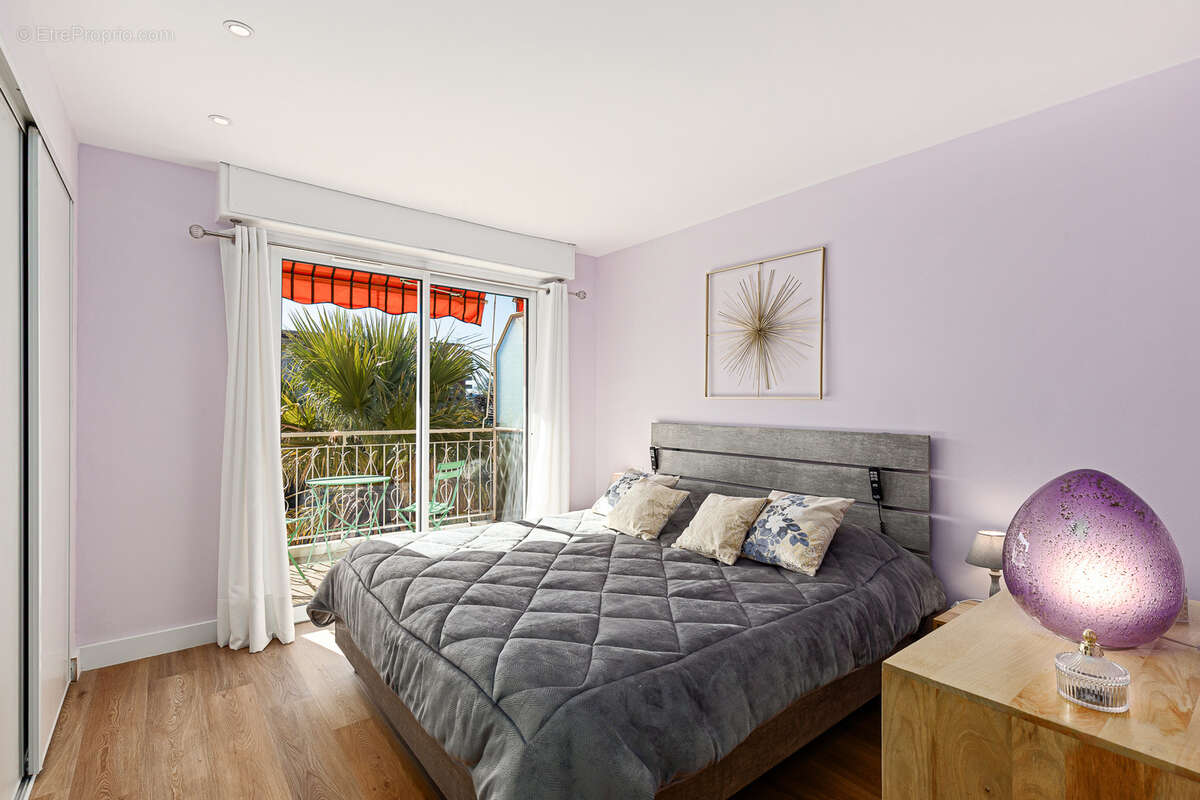 Appartement à LE CANNET