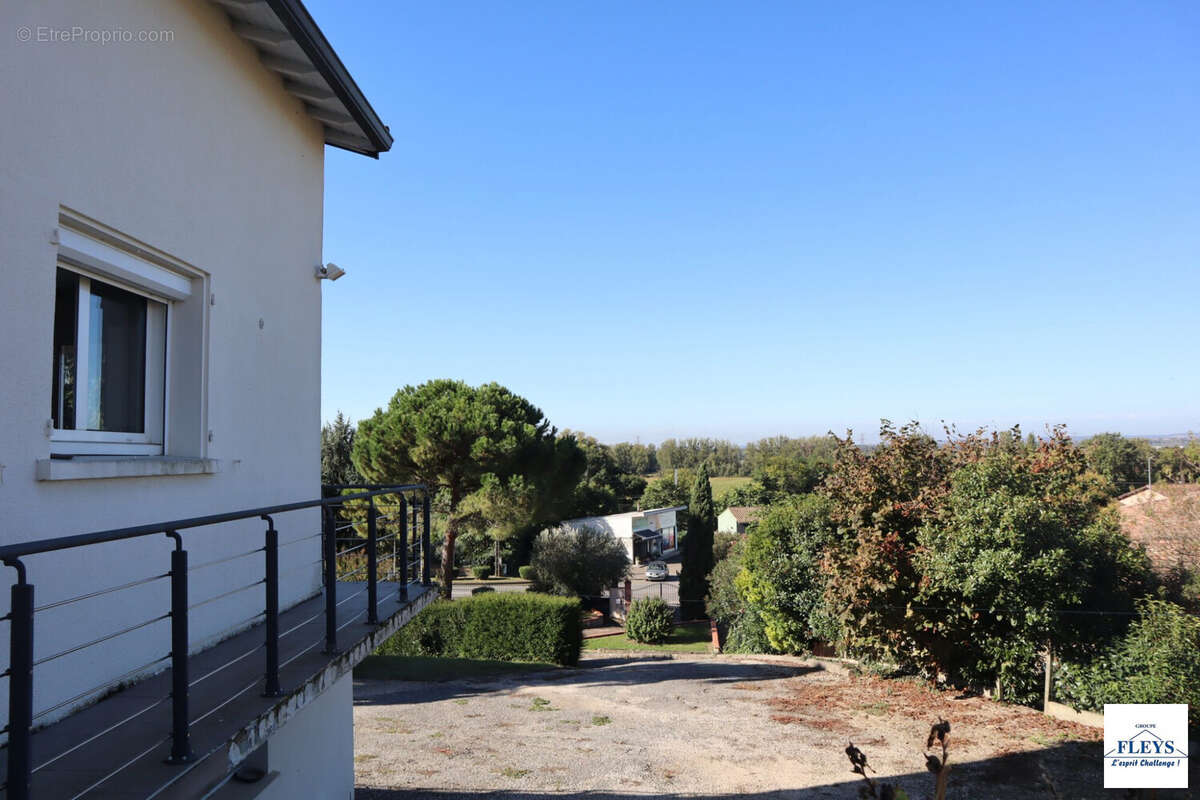Maison à POMPIGNAN