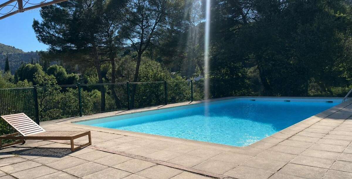 Photo 4 - Appartement à TOURRETTE-LEVENS