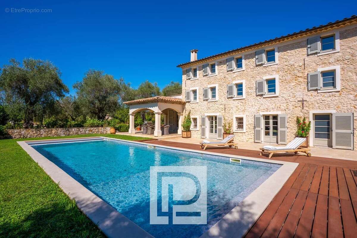 Maison à MOUANS-SARTOUX