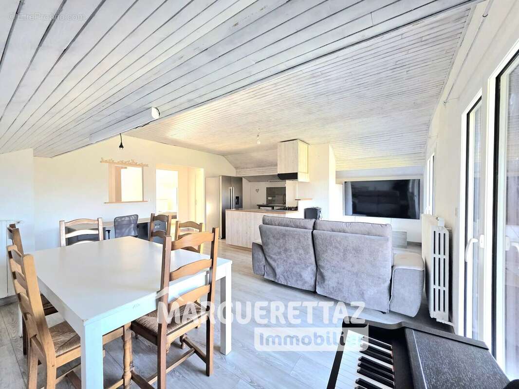 Appartement à VIUZ-EN-SALLAZ