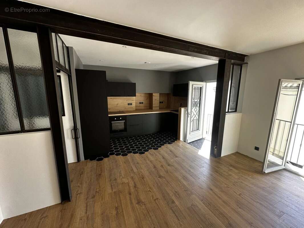 Appartement à MONTBAZIN