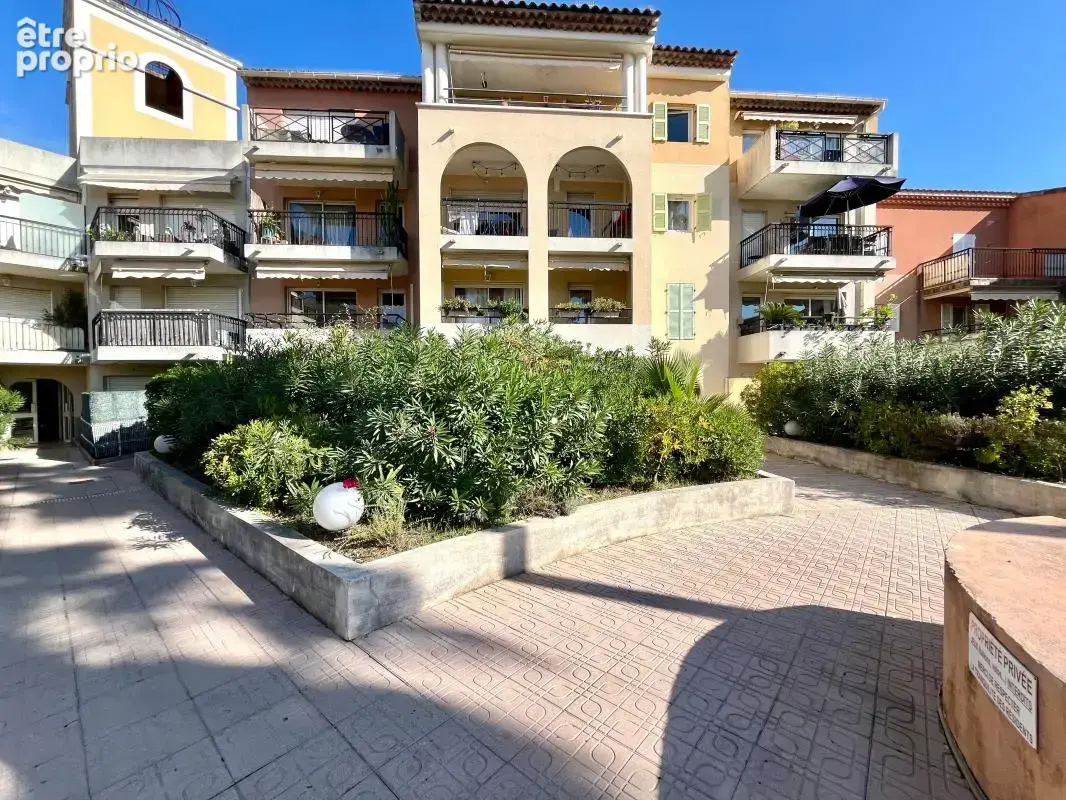 Grand F1 avec terrasse au calme et piscine dans la résidence - photo 4