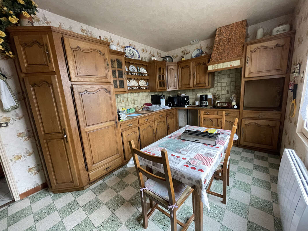 Maison à SAINTE-GENEVIEVE