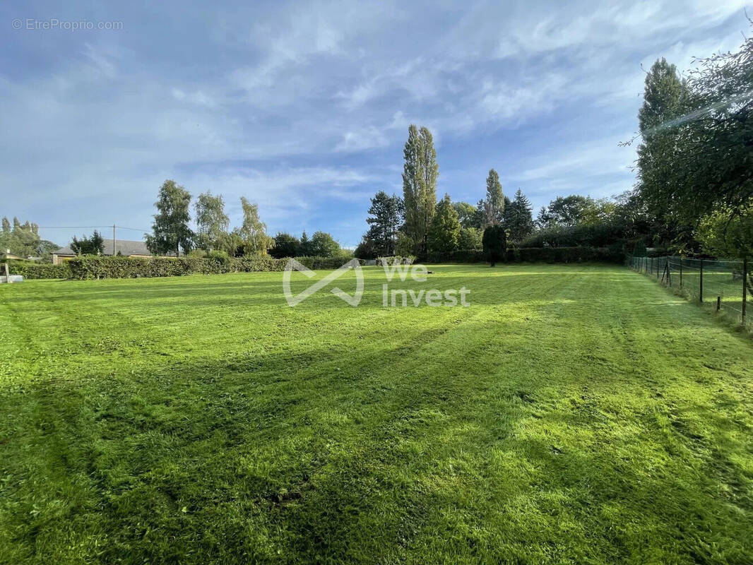 Terrain à SIGNY-LE-PETIT