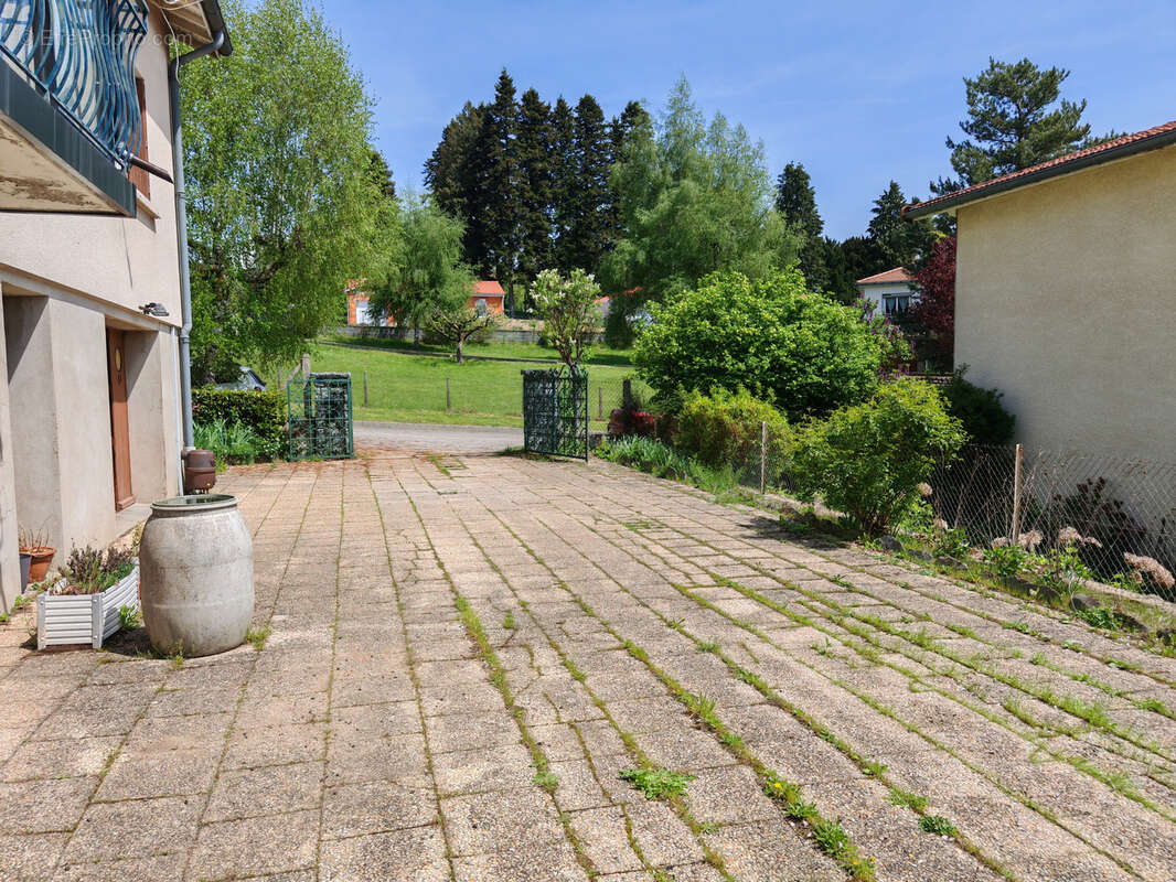 Maison à SAINT-DIDIER-EN-VELAY