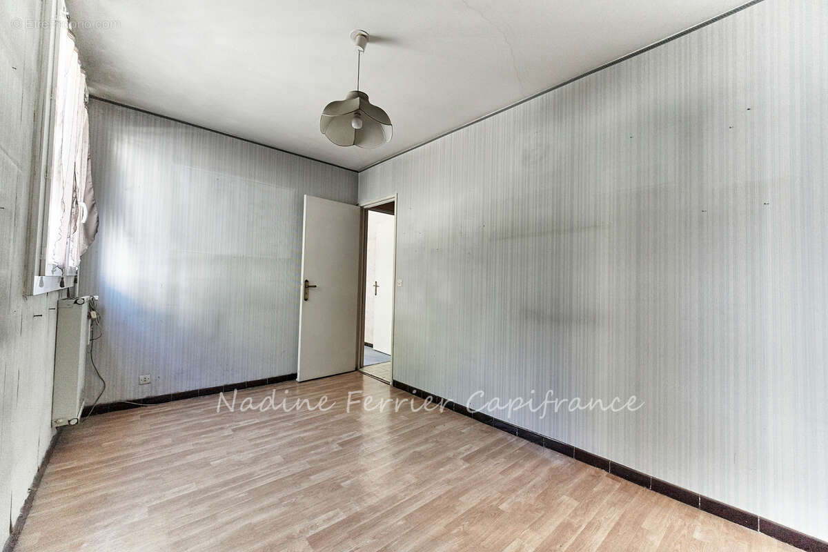 AIX-EN-PROVENCE – PIGONNET – Grand Appartement de 97 m² – 3 chambres - photo 12