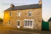 Photo 1 - Maison à PLOUEC-DU-TRIEUX