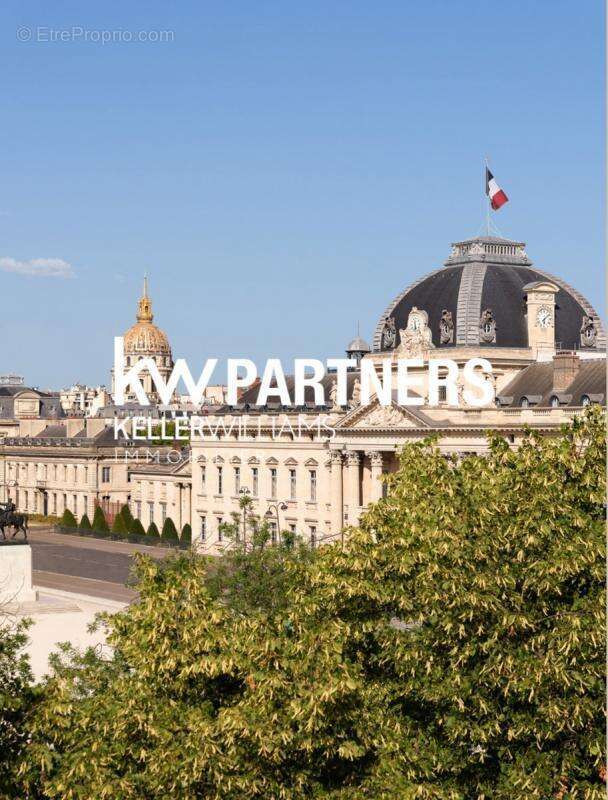 Appartement à PARIS-7E