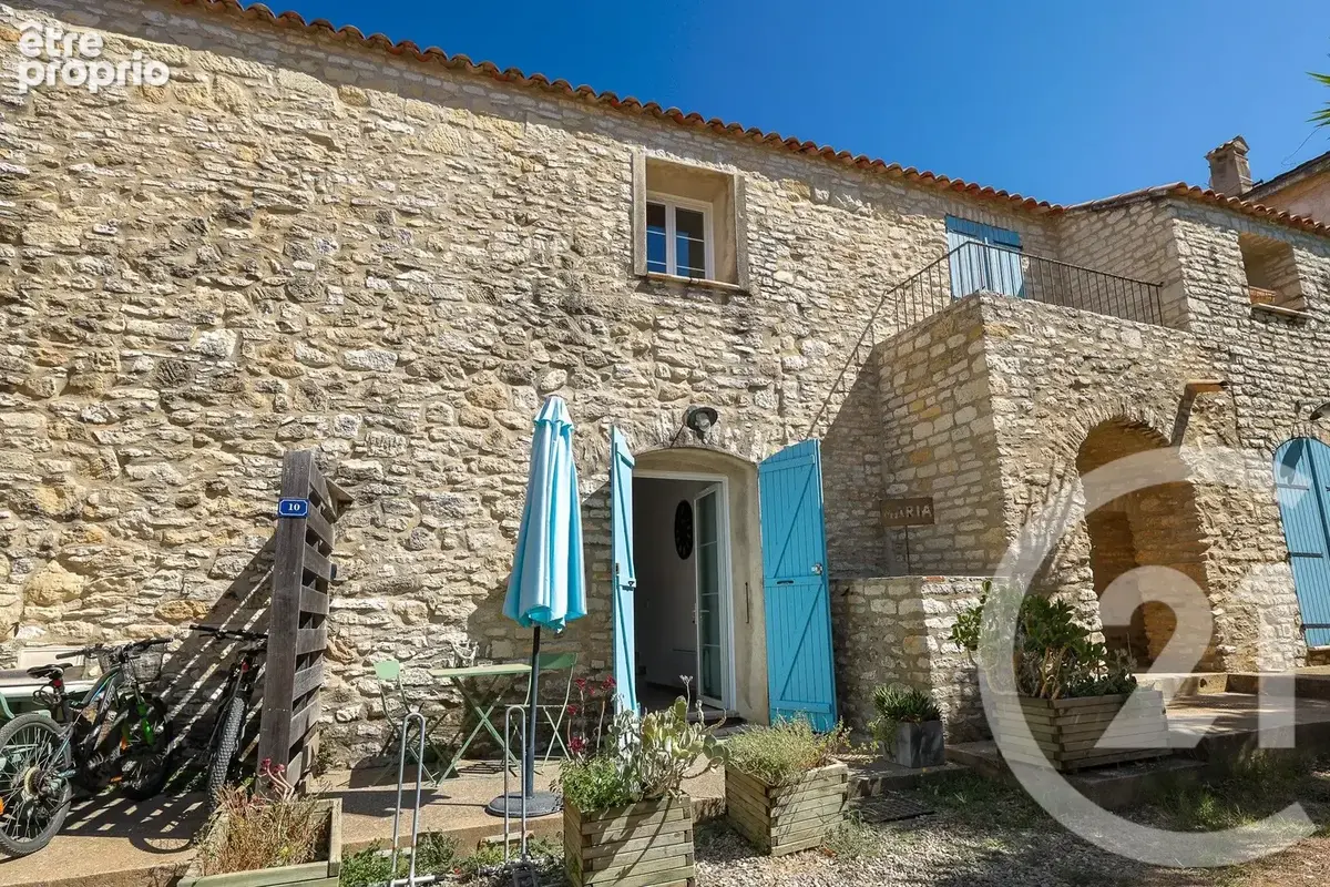 Photo Appartement à Santa-Maria-Di-Lota au prix de 229 000€